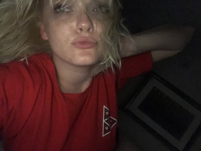 Good night <3 https://t.co/AdqsuI3M3h<a href="/tag/naked"class="tags"><span>#naked</span></a>