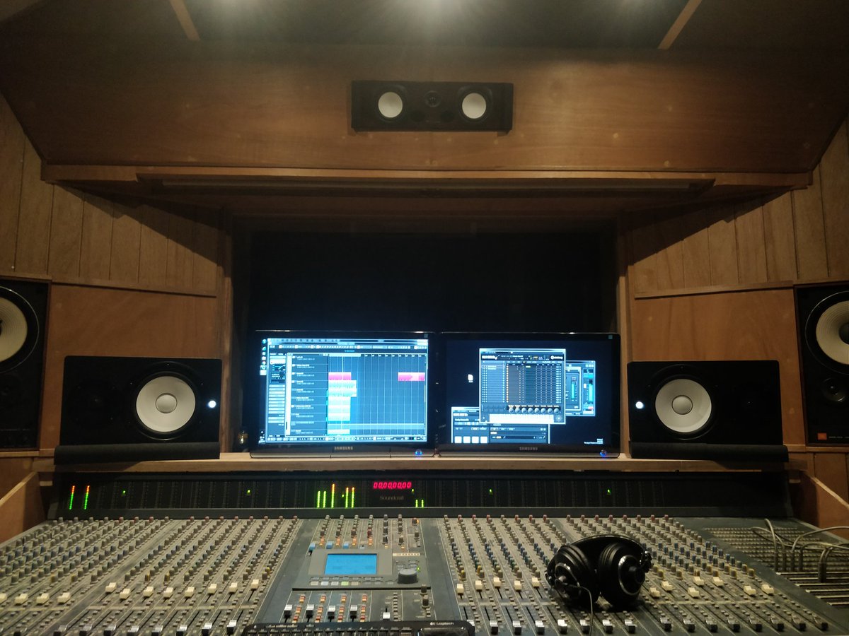 yamaha hs8s canada