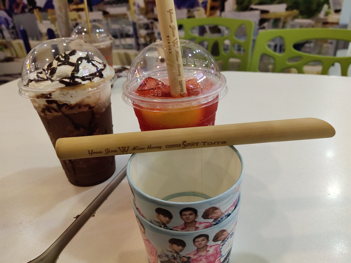hagocimit's tweet photo. #5YearsWithWINNER hehehe.. thank u @CoffeeSpotTorre @starlecks https://t.co/FsuCuj5wta