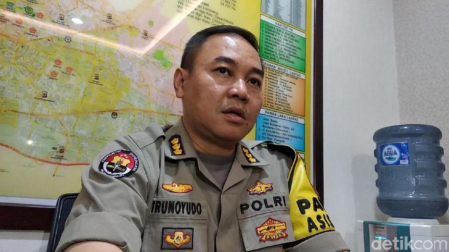 Peran 5 Tersangka Insiden Terbakarnya Polisi Cianjur Terungkap detik.id/VEXqVB