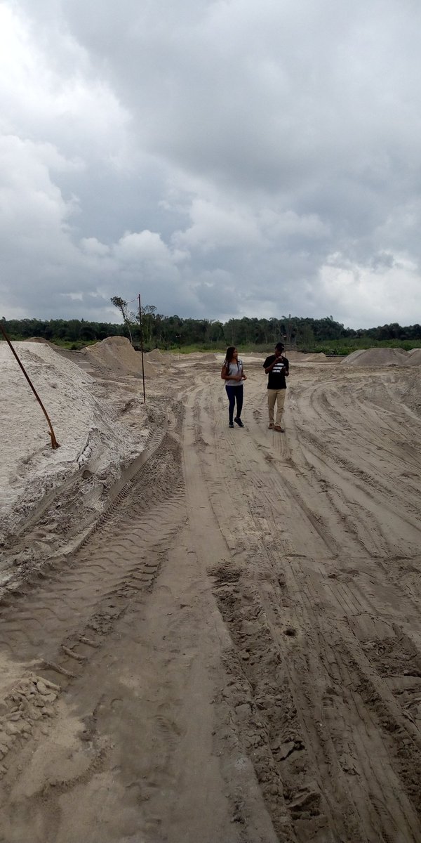 Akinya_OD's tweet photo. Out on inspection.... Work in progress... Oops!
#thinkproperty #Landbanking® #invest #Lagos https://t.co/du6ONVFwm2