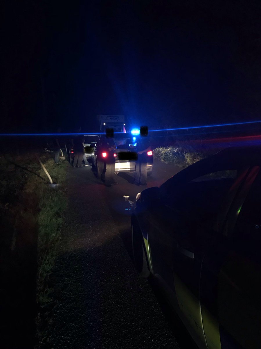 MPSHavering's tweet photo. Another successful X border op #OpGambler with @EssexPoliceUK results in 7 arrested, stolen property, drugs &amp; vehicles recovered! A big thanks to @EPRoadsPolicing @EPDogSection &amp; the specials who gave up their time to assist! #EAMiST @MetTaskforce @RomfordRecorder #OpMinnow 422EA https://t.co/PPaBmE0DIQ