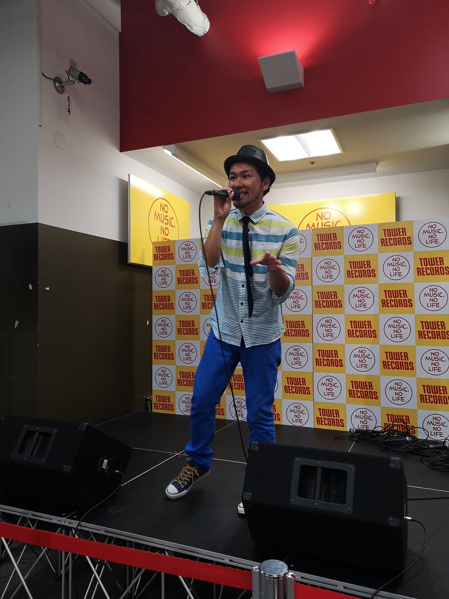ganmi24's tweet photo. 8月23日(金)名古屋パルコにて、TUT-1026&amp;EGGSHELLインストアライブ見てきました。2部の1回しか見れなかったけど、みれてよかった♪♪
#TUT1026 #EGGSHELL #たまごのから  #PARTYTIME #EVERYBODYSAY #リリイベ #シンガー #アカペラ #タワーレコード #タワレコ #タワレコ東海  #アルバム https://t.co/lplm2r0VjG