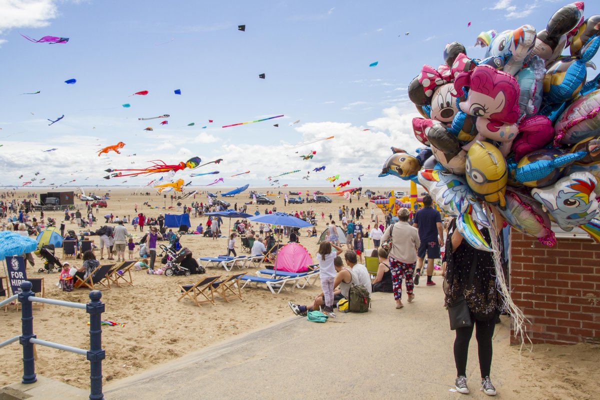 🎉 2 weeks to go until the St Annes Kite Festival arrives and we can’t wait!! 🎉

The new dates are 6th, 7th and 8th September so make sure you get it in your diary and join us for a wonderful event! 😃