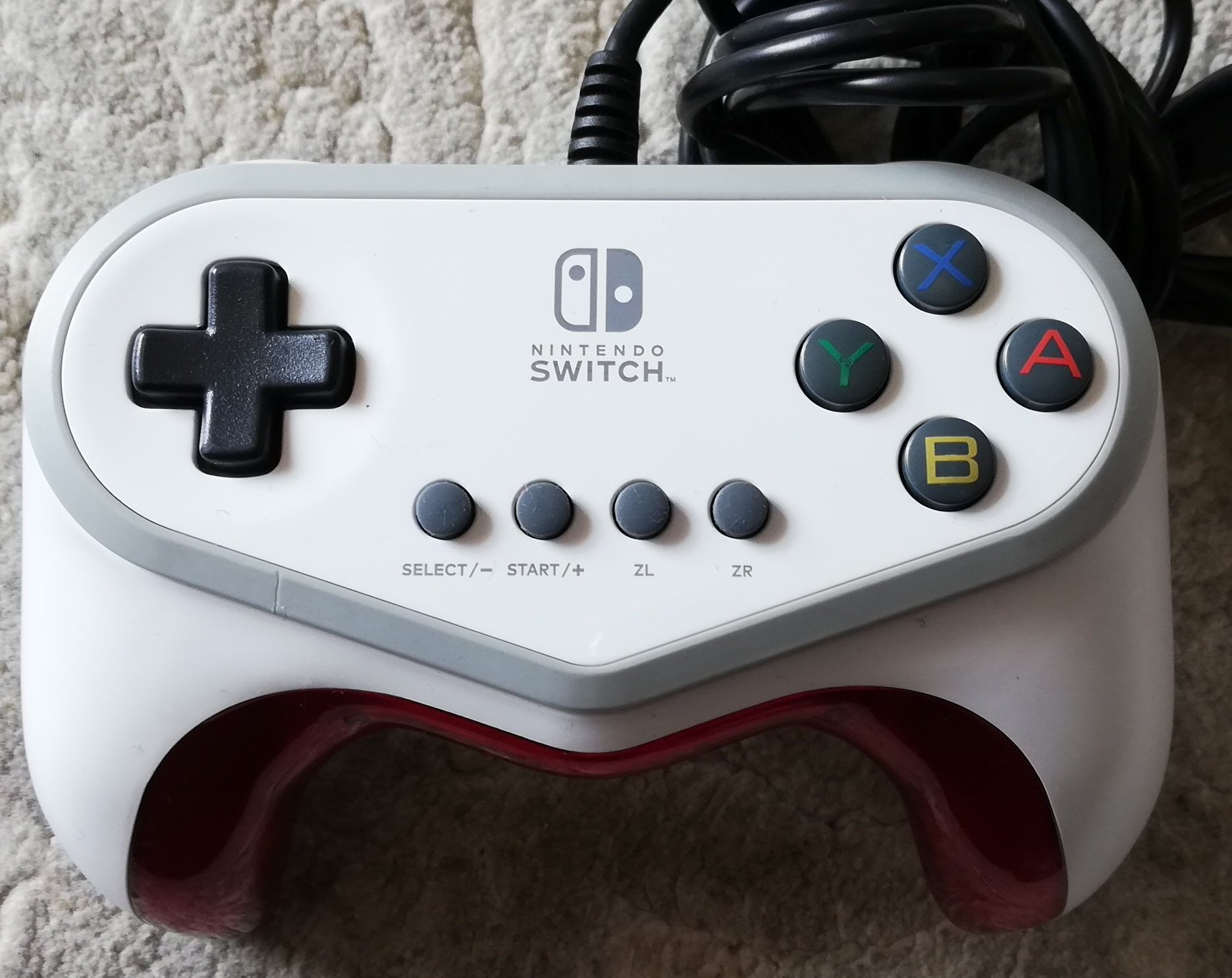 うみねこ 6 パッド系の評価 その３ ポッ拳専用コントローラー For Wii U または ポッ拳dx専用 コントローラー For Nintendo Switch 画像はこちら パッド系で最上 十字が入力しやすい 流石格ゲー用で十字の配置場所も最適 Rが大きく 普通のボタン