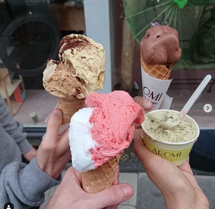 AromiCambridge's tweet photo. Happy days are gelato days! Have a great afternoon everyone! #gelatodate #gelatoparty #aromigelato #cambridgelife @chriscooke9115 https://t.co/mbwonpTkl1