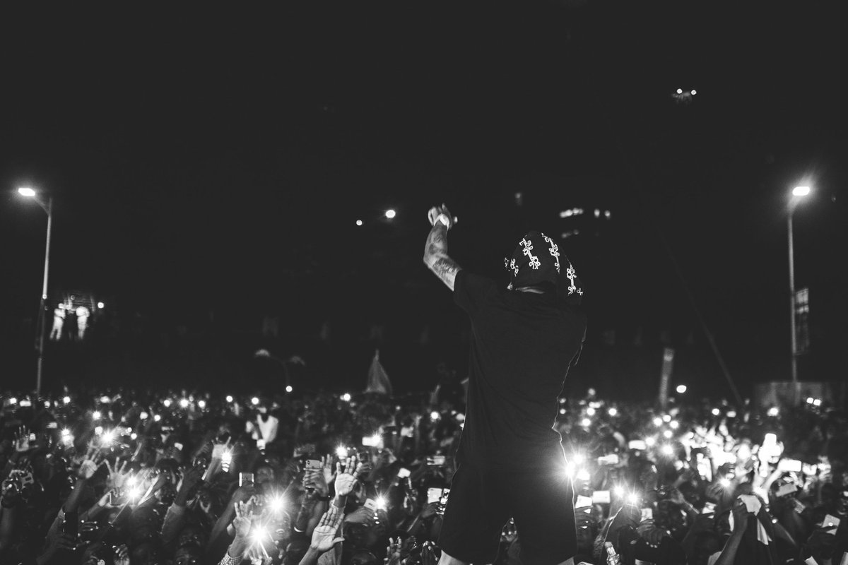 KashFaje's tweet photo. @wizkidayo STAR BOY IN CASE YOU MISSED PICTURES I TOOK OF YOU!🙏🏿✈️❤️ WELCOME HOME! https://t.co/6rDTzHrV2y
