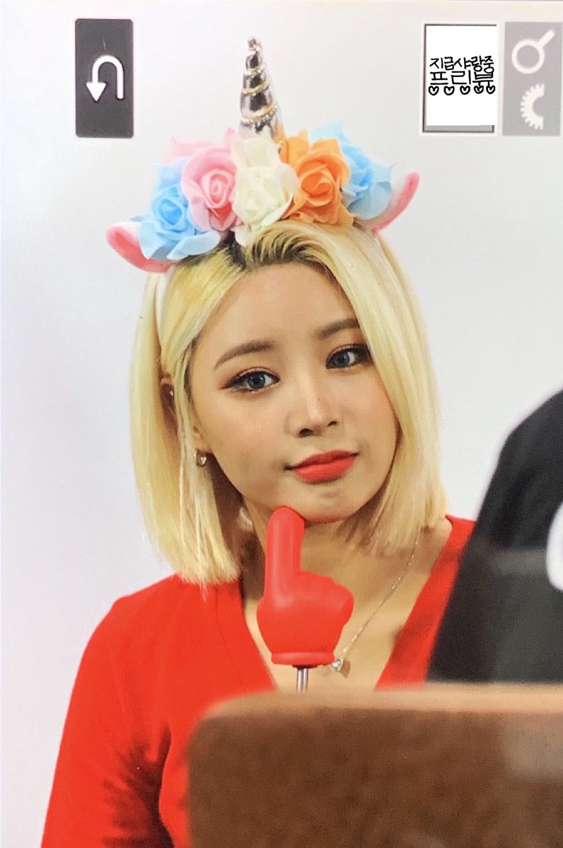 PF_seea's tweet photo. 190824 용산 팬사인회 프리뷰

#핑크판타지 #시아 #강은영 
#PINKFANTASY #seea
#ピンクファンタジー #シア  

@mydoll_ent @pinkfantasy_kr @pinkfantasy_jp https://t.co/TQBqnH7vpL