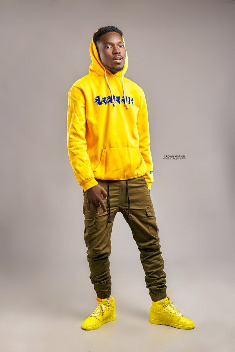 izRealLega's tweet photo. Okay so its official new music🎶 dropping 31st of this month! Spread the word 📣
#Konekt
#S1e
#Luvyours
#crownmotion https://t.co/lfRnBmuXtz