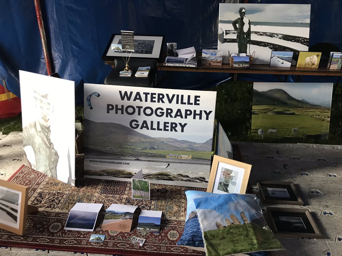 todayInIreland's tweet image. Promoting my photo gallery at Chaplin Festival in Waterville, Ireland today. 

Pop in to the craft fair! Or pop in to #WatervillePhotographyGallery on Beenbane Road some time.... 

Photos - tours - memories 
on the #ringofkerry and #SkelligCoast 

😘