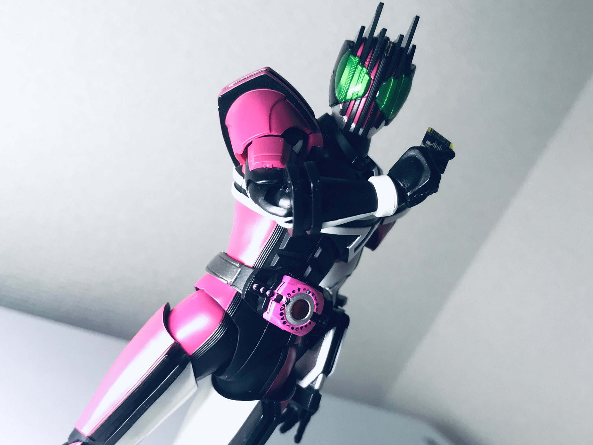 月影おやま ネオディケイド届いためちゃくちゃかっこいい 最高 T Co 9umloj2m5j Twitter