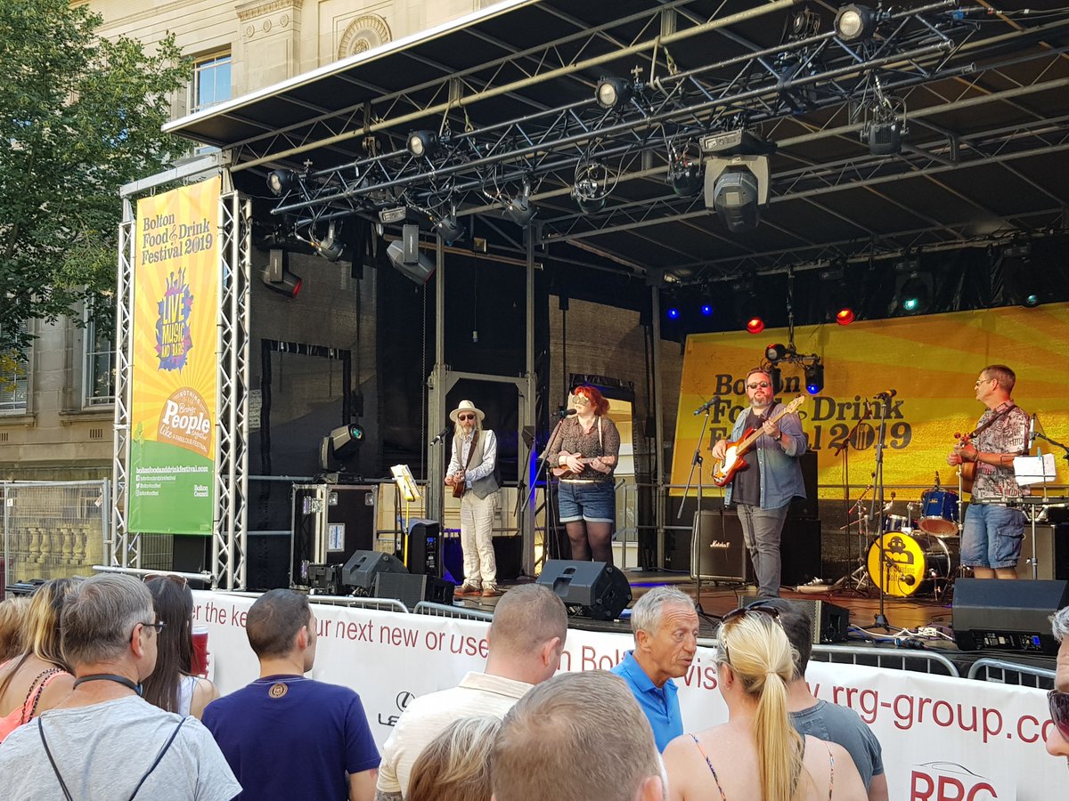 Jenny 'The Vixen' Ryan with Nanukes of the North performing <a href="/BoltonFoodFest/">BoltonFoodFest</a>