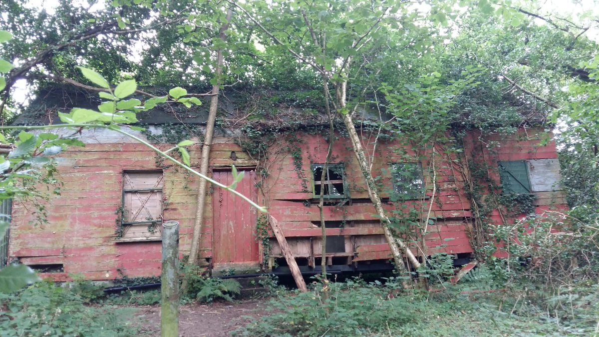 ClaireFastner's tweet photo. #Wexford version of a #chalet 2/10 https://t.co/HIUDXTaRAE