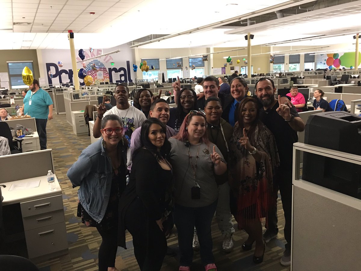 genem1973's tweet photo. What an incredible week in Evansville!  I’ve met some amazing people on this Red Hat crew and one particularly amazing individual @Valerie_m_cando .  Truly an inspiring week and more success on the way to making EVV MSS #1!!!  @anthonyetuggle @BJTaylor_5 @TustinDAG #TuggleNation https://t.co/v4GApM9XbU