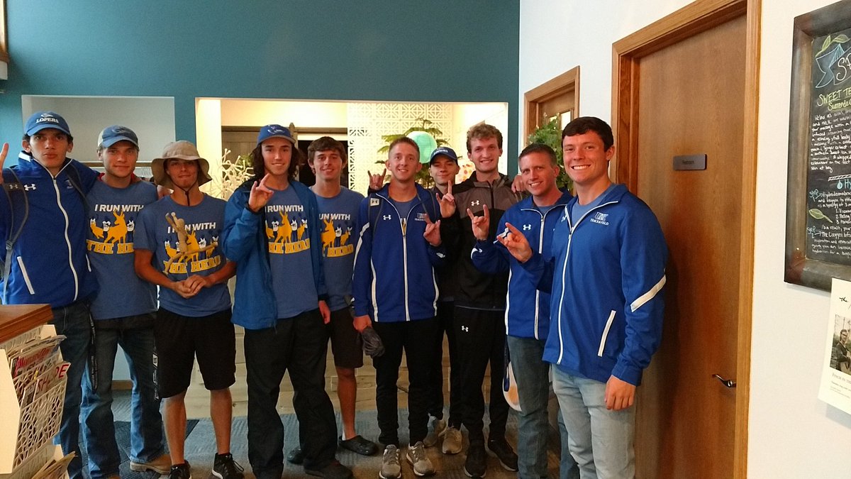 NickBalerud's tweet photo. @UNK_Athletics #runwiththeherd https://t.co/PpFe57ulsV