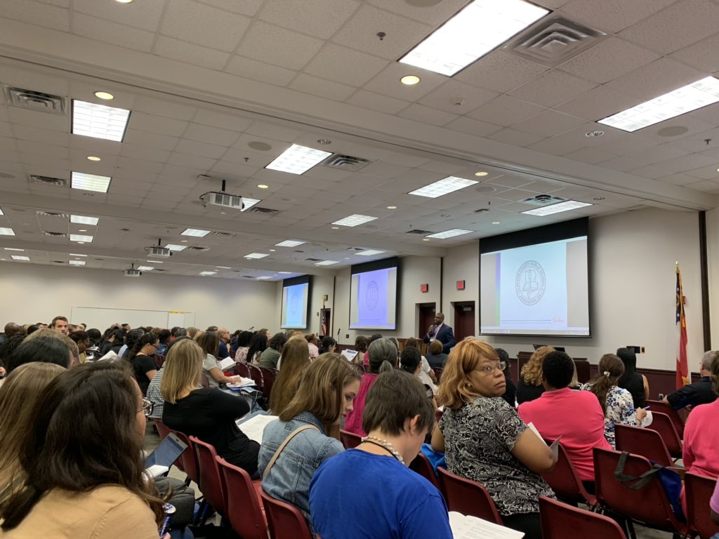 DualLanguageJax's tweet photo. Excited to be at @gadoeworldlanguages Lots of wonderful things are happening in Georgia with DL. #GoGADII2019 https://t.co/K9iXDVrJJi