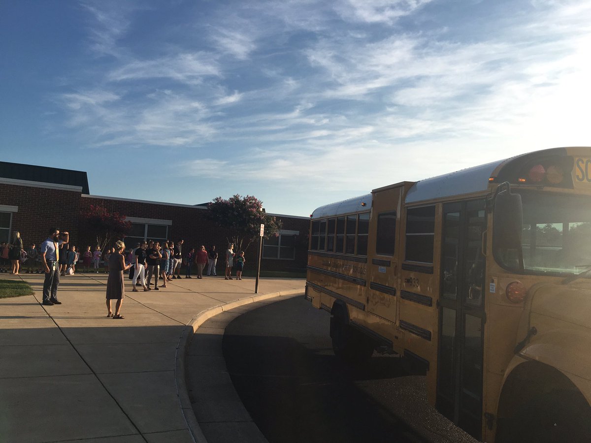 jackiegutie1's tweet photo. A huge thanks to LCPS transportation. Thank you for keeping our buses rolling with a smile! @KWCcrocs #bestbusdriversever https://t.co/IDZrPzXeuc