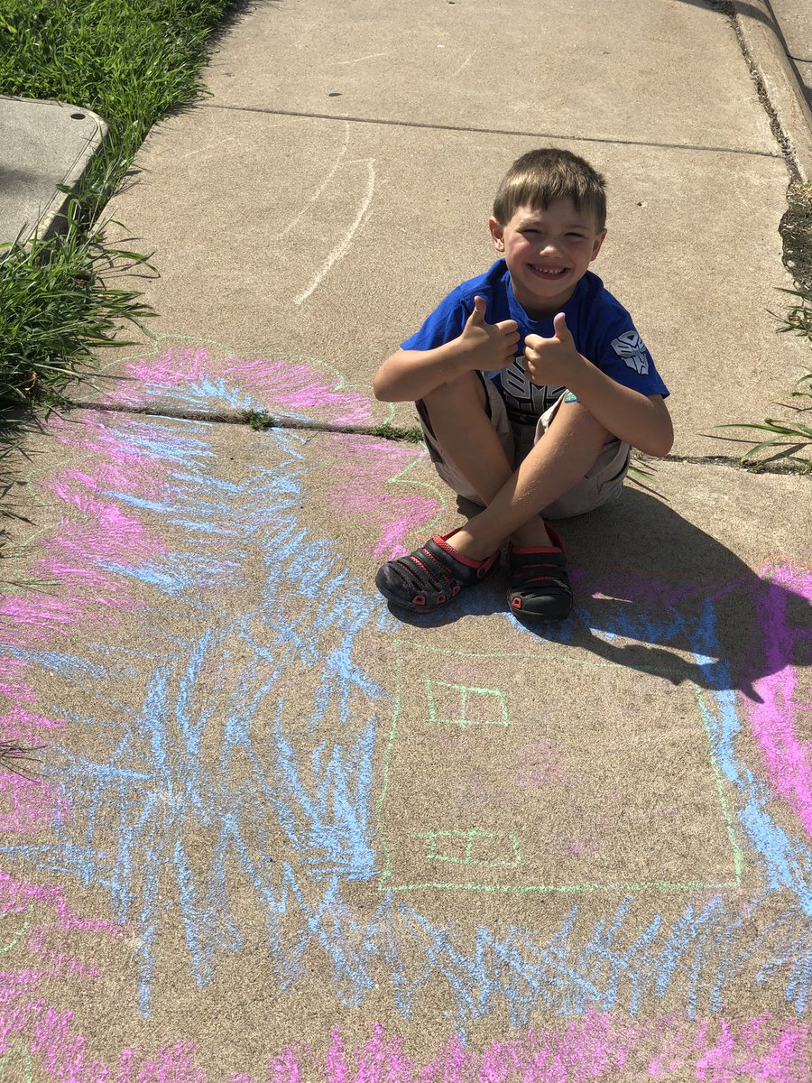 rene_macleay's tweet photo. Another little persisters chalking it up for big structural change! #WarrenWOA @IAforWarren @Eavila_RG https://t.co/ZNvfEQgbpL