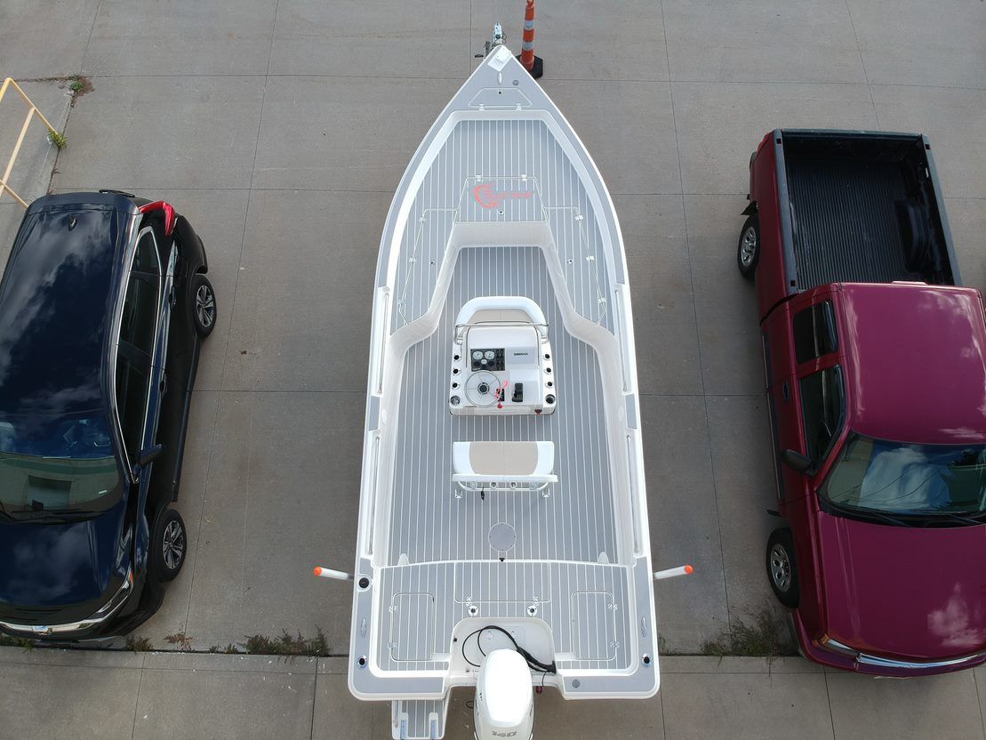 PlasDECK's tweet photo. 📷Check out this amazing before and after photos.
#woodwork #sailboat #Eco #Ecofriendly #Boat #boats #Yachting #style #plasDECK https://t.co/odDPnPd9Yl