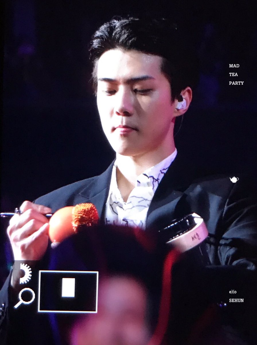 OSHBRASIL's tweet photo. 24.08.19 | PREVIEW
Sehun durante o EXO PLANET #5 - #EXplOrationinManilaD2. ❤️
Créditos nas imagens.
#WhatALife #SEHUN #세훈 #吴世勋
#JustUs2 #JustSeChan #EXO_SC
#CloserToSeChan #세훈찬열_부르면돼 https://t.co/P5N3Y0sahj