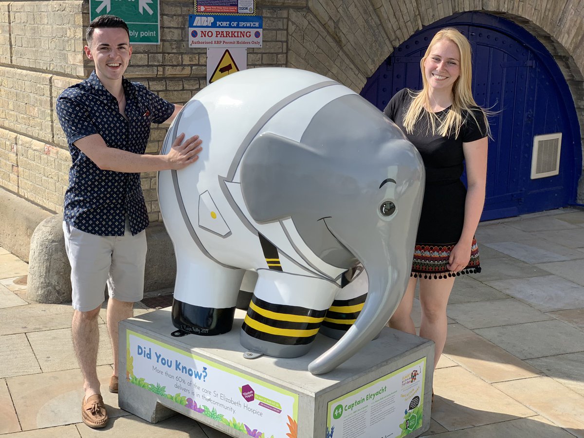 It was fantastic to meet our talented artists <a href="/Kieron_Reilly_/">Kieron Reilly</a> &amp; <a href="/LynseyEmma25/">Lynsey Reilly</a> who designed and created Captain Eleyacht in Ipswich today. Thanks for coming across guys 👍 <a href="/ElmerSuffolk19/">Elmer's Big Parade Suffolk</a> <a href="/StElizabethHosp/">stelizabethhosp</a>