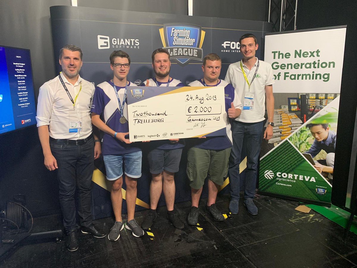 SannaKarolszyk's tweet photo. #FSL ist, wenn unterschiedliche Teams gegeneinander antreten und am Ende gewinnt Team @TrelleborgGroup. Nach der #farmcon19 ist das jetzt schon der zweite größere Event, bei dem die Jungs das Rennen machen. Nicht schlecht! Glückwunsch! #gemeinsamwachsen @CortevaDE https://t.co/lkZb2b6ry6