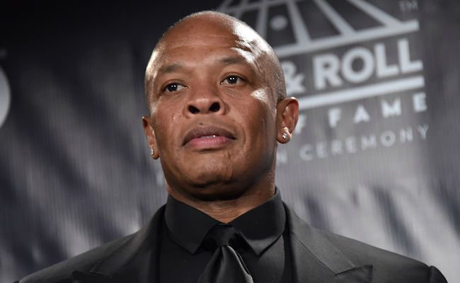 UPROXX's tweet image. Death Row Records was purchased and its entire catalog now belongs to the toy company Hasbro uproxx.it/utusuvf