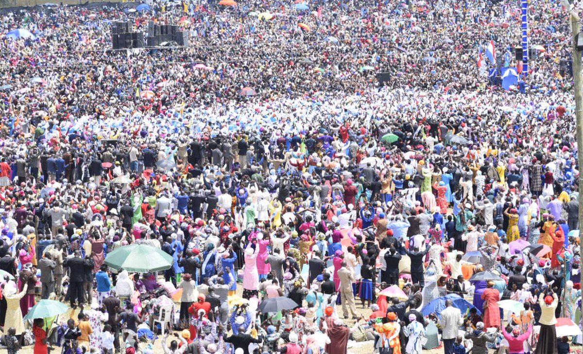 AlexSimwa5's tweet photo. The #SweetAnointing of God has come to expose wickedness and exalt righteous and holiness in church. Time for falsehood in Church is now over https://t.co/oMDR4EjG4Y