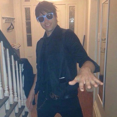 MaryJaneWat007's tweet photo. #365reasonstoloveMattWalst #MattWalst #ThreeDaysGrace
125. When he wears sunglasses 😎 Because he is so awesome with them. https://t.co/amaNN5NtyR
