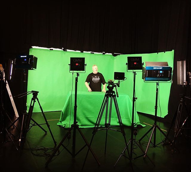 Another busy day at the studio !Thank you to James Taylor for using our studio for your project. #ShowCreatorsStudios #taylorcommercialmedia #greenscreen #videogame