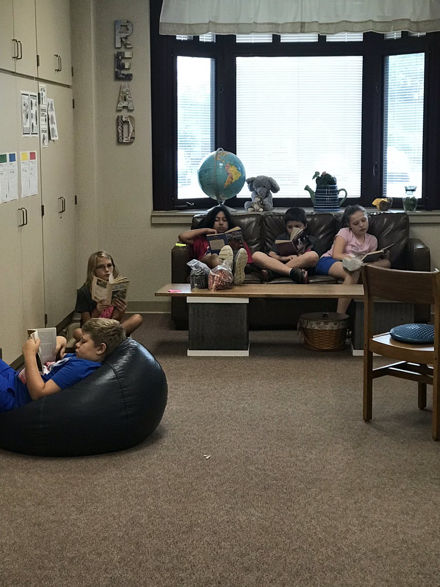 bertsch_stacey's tweet photo. Reading to write, writing to read. These fourth graders are getting in the flow of reading intensely and writing about it! https://t.co/9EwTOCwoT9