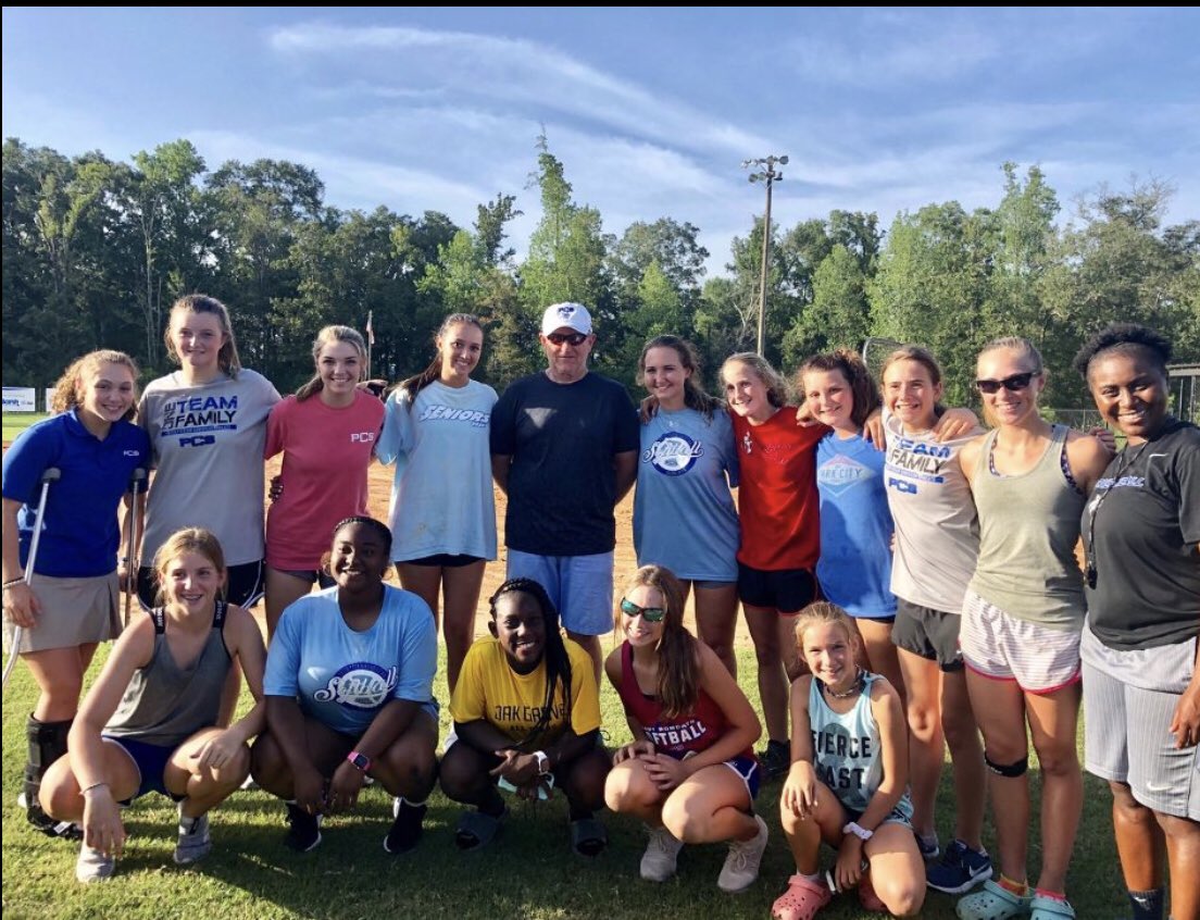 PCSSoftball1's tweet photo. On Thursday, we were blessed to have our assistant Coach Harry Blakeney,  surprise the girls from his 9 month deployment in Kuwait serving our country. https://t.co/3oYqCirfWx
