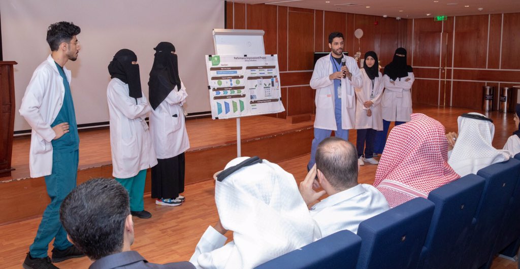 almoosahospital's tweet photo. اختتمت يوم ٨/٨/٢٠١٩ فعاليات برنامج التدريب الصيفي لطلاب الطب في مستشفى الموسى التخصصي، الذي استمر مدة 4 أسابيع.

للمزيد: https://t.co/pdoQpkWVne

#ASTP219 https://t.co/z6AMSlNFyx