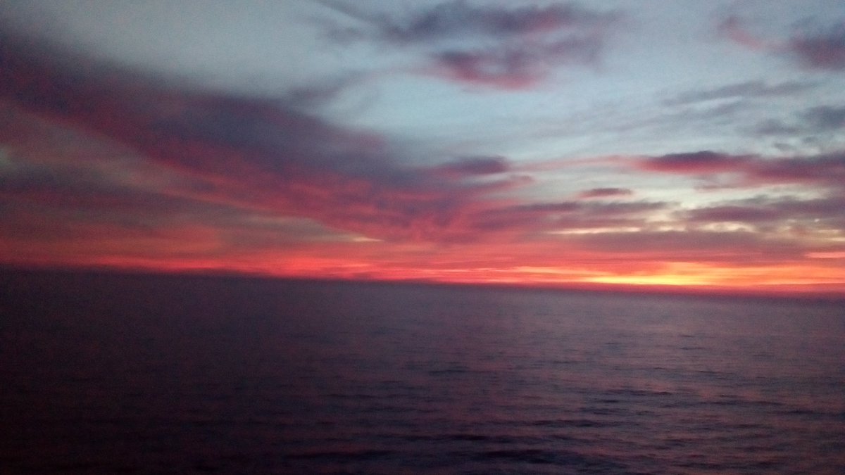 DaiAr5's tweet photo. El amanecer en Mardel!!!
Relax camino al trabajo... 
Y con la mejor música de @FOXLEYoficial 
https://t.co/xE6OR8lZVU https://t.co/x0ZmgYr3CP