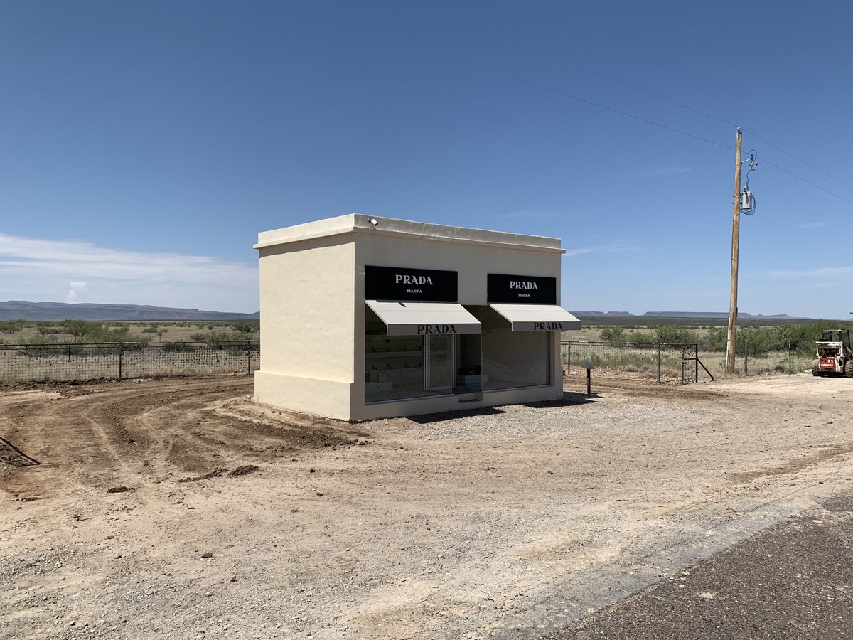 BoyntonBeachART's tweet photo. Just return from the #SummerAcrossAmerica #tour visiting  amazing #ArtDistricts One of my favorites was @BallroomMarfa and their @Prada #Marfa #sculpture https://t.co/Q001K3hgFt