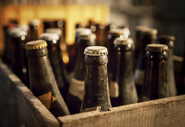 HALarsonAuthor's tweet photo. I put up a new post on my website this morning. Click on the link! #halarsonauthor #latestlibations #homebrew #schnapps #kvass #booze #newpost https://t.co/2PXVHvDPM5 https://t.co/yoAKVXtQKa