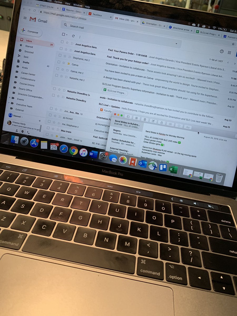 MaxIrwin97's tweet photo. Just your usual early Saturday morning #OrientationPrep! Next week is going to be PACKED. #LiberalArtsProud @RLASonline https://t.co/7cwKbvpPwR