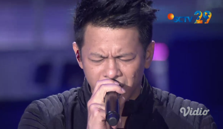SCTV's tweet photo. "Aku hidup untuk mu aku mati tanpa mu.."
panggung kembali di meriahkan dengan lagu-lagu dari group band yang legend banget, Noah.
buat yang mau nonton streaming bisa lewat
https://t.co/VAGKlBr1oD aja!

#SCTV29
#SCTVCintaIndonesia
#SCTVSpesial https://t.co/Z3tgdtPOvq