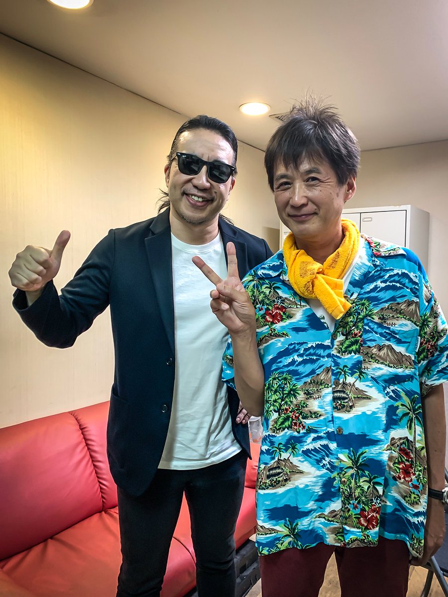 Kellysimonz ケリーサイモン 緊急速報 Amp 拡散希望 11月9日 土 のmarshall Gala2 僕のユニットにスペシャルゲストとして人見元基さん Ex Vowwow が参加してくれることになりました チケットは絶賛発売中ですが この強烈なスペシャルコラボを