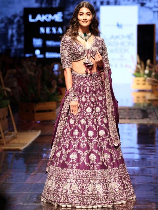 Universal Fashions tweet media