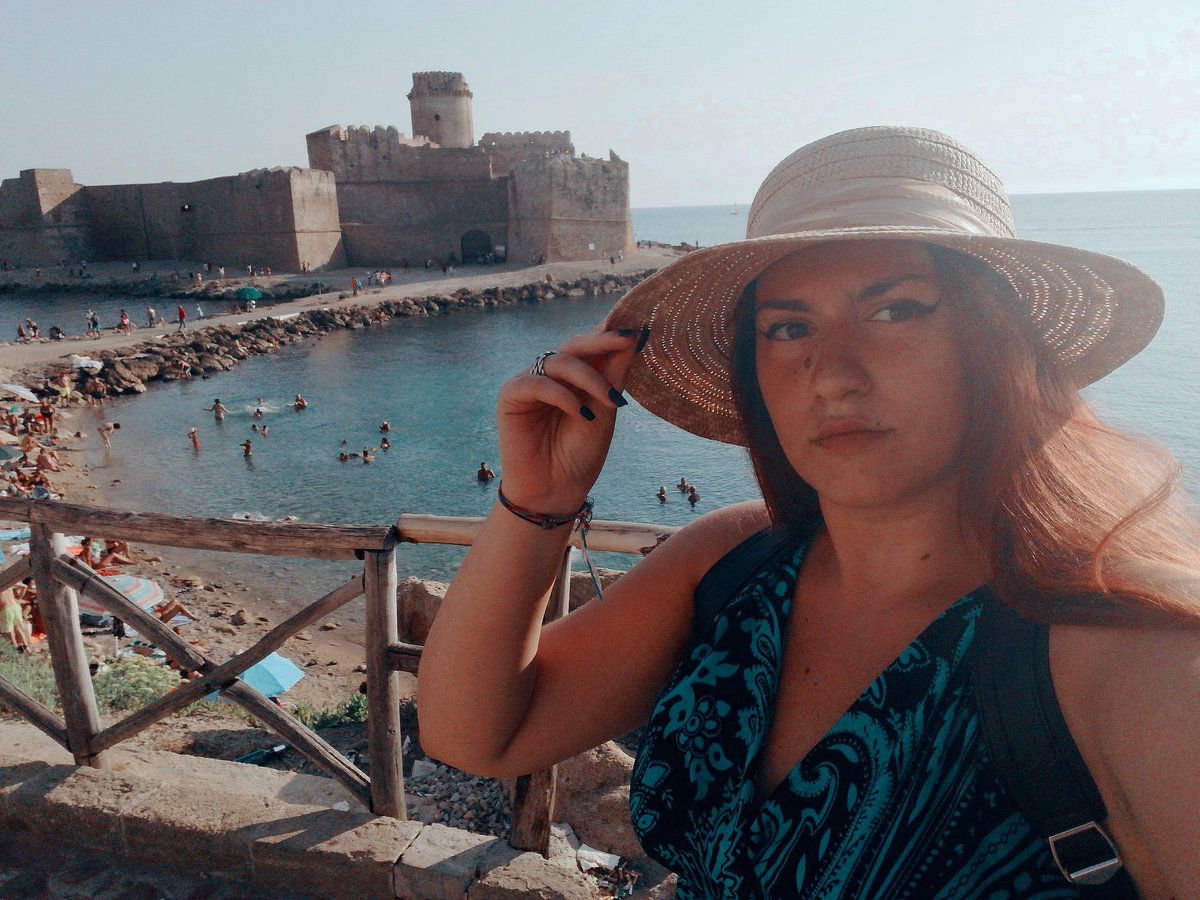 旅行🏰(Le Castella)

#trip #travel #Calabria #travelgirl #summer #Summer2019
#Viaggio #Castle #LeCastella 
#Shoujy