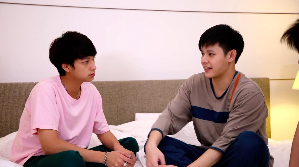 LINE TV tweet media