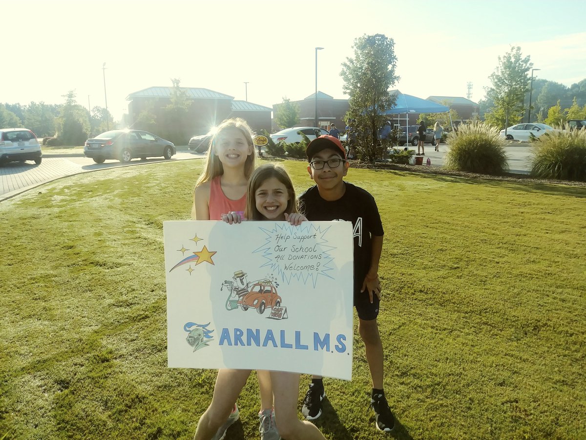 MrsCatNolan's tweet photo. Come support #ArnallMiddleSchool 7th Grade Car wash @cowetageorgia @Cowetaschools https://t.co/c64eYYNWzj