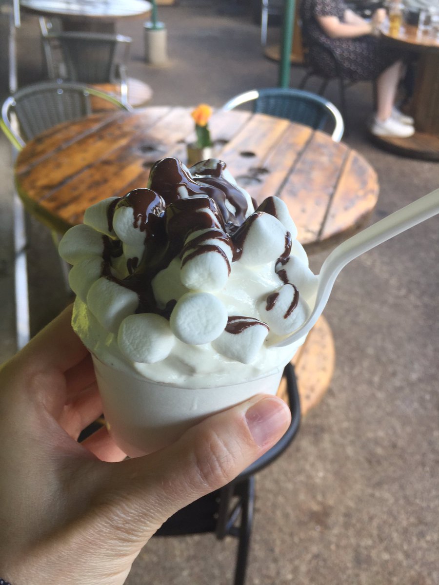 TheJennyLass's tweet photo. The Fix Ice Cream Bar vanilla soft serve: 1.75 thumbs up #crunchmeltsweet https://t.co/JXBzmQmlIU