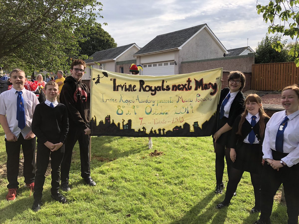 BusElliot's tweet photo. Hugely proud of the @IrvineRoyalAcad Mary Poppins cast and @IrvineRoyalMusi pupils for their efforts in the Marymass parade, performances before the crowning and for Jamie and Eden who read the proclamation as well. Fantastic job folks. https://t.co/0IY49n2tc4