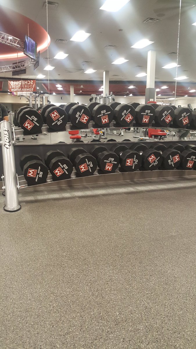 CoachElauer51's tweet photo. If you're not in some type of physical condition throughout life. It can hinder some of the goals you want to accomplish. #GreaterWork #WorkOnU https://t.co/xWYYWjxHBY