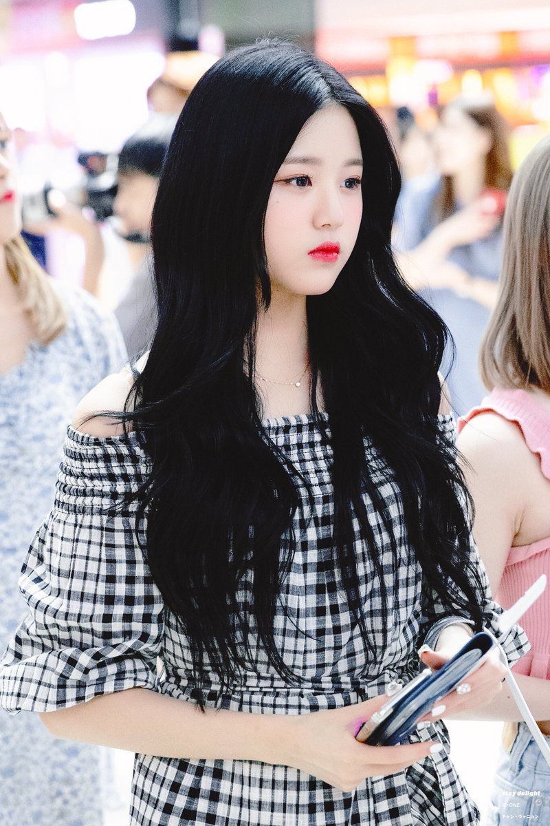 wonyoung pics tweet media