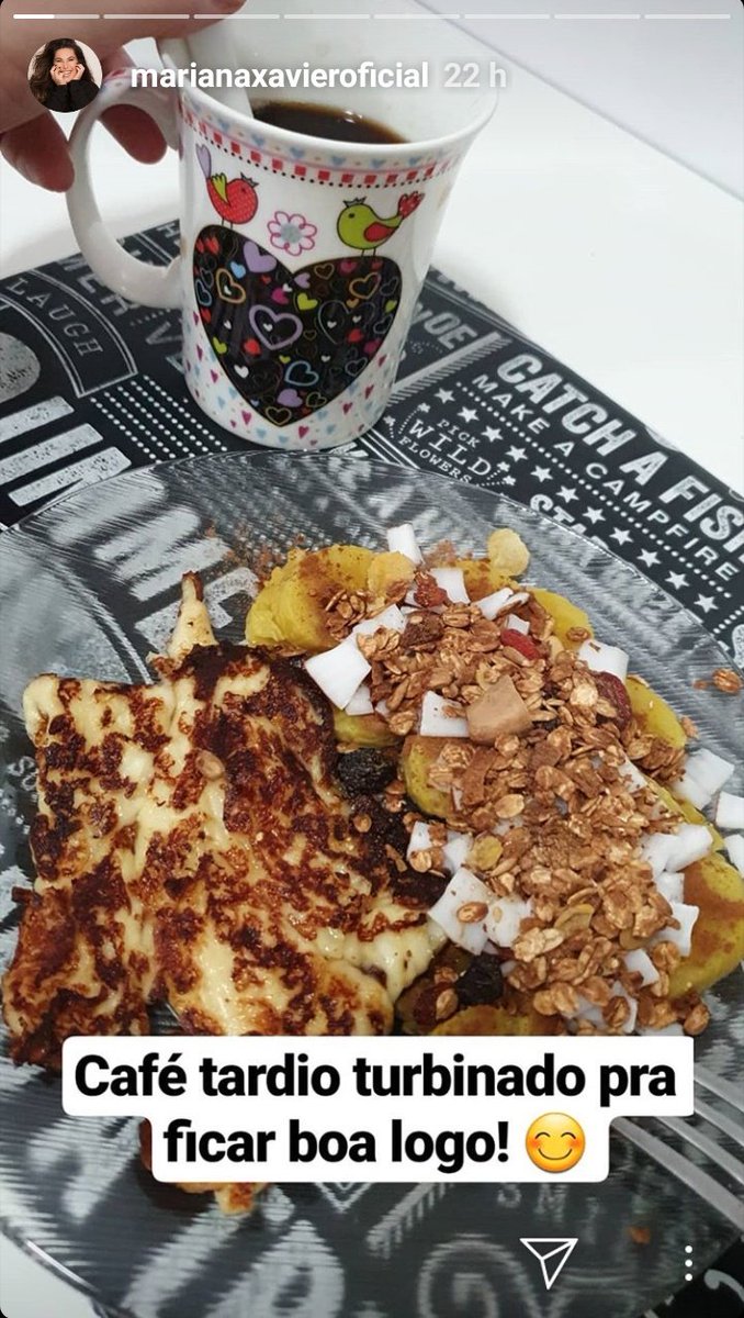 😍😍😍 Não é querendo me achar, mais conheço essa caneca 😜 <a href="/marixareal/">Mariana Xavier</a>  fico feliz por ter visto ela 😘😘 e que delicia de café ..