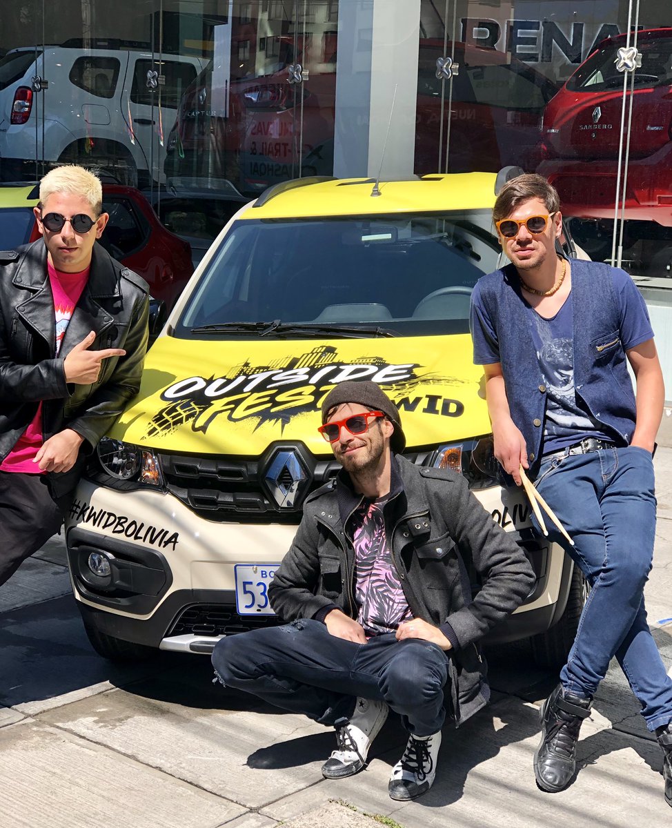 DieterRocha's tweet photo. QUIERO. AGRADECER LA CONFIANZA DE #kwidbolivia & @renaultbol 🇧🇴 PARA LA ACTIVACIÓN DEL NUEVO “KWID” CON MIS REPRESENTADOS @electroshocker PARA TODO EL PAIS.....PRONTO MÁS SORPRESAS!!!!!
#electroshocker #teamdieter #renault. https://t.co/JJvMKLFBMt