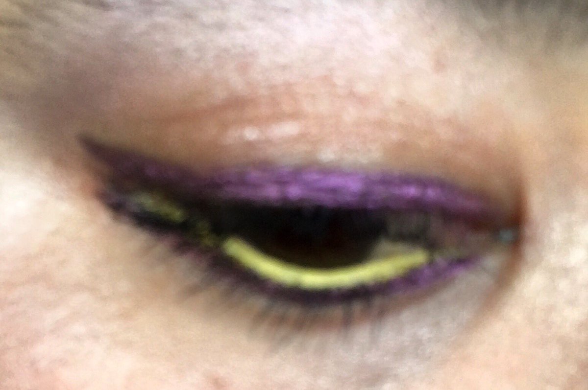 CrienaLDavies's tweet image. Bad wing but my makeup from a few weeks ago.. some sort of purple liquid eyeliner + @nyxcosmetics @nyxcosmetics_uk pro liners - yellow in lower waterline 💛#complimentarycolors #complementarycolours  #makeup #makeupprlist #makeupartist #eyeliner #eyemakeup #colourfulmakeup